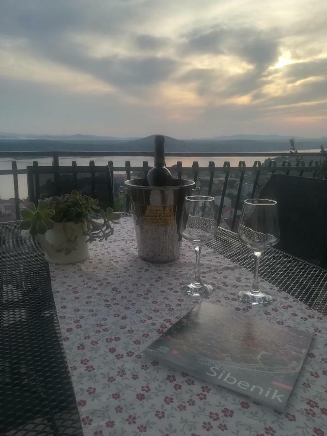 Apartman Betty Sibenik Bagian luar foto