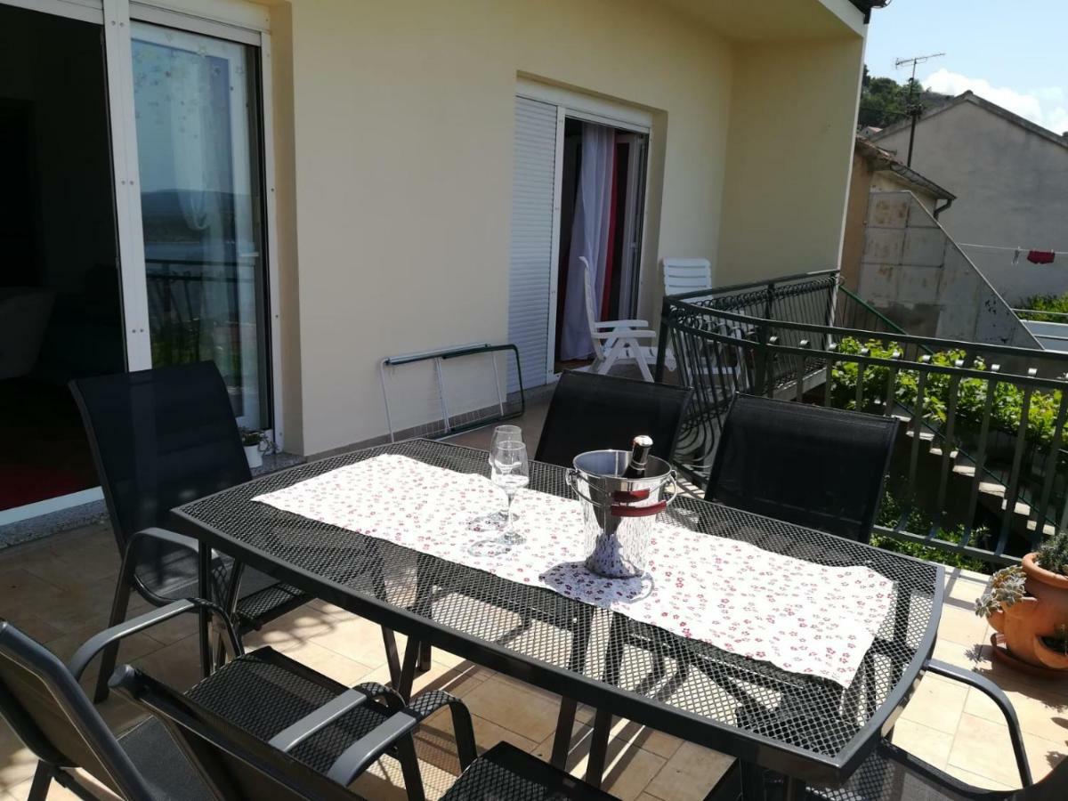 Apartman Betty Sibenik Bagian luar foto