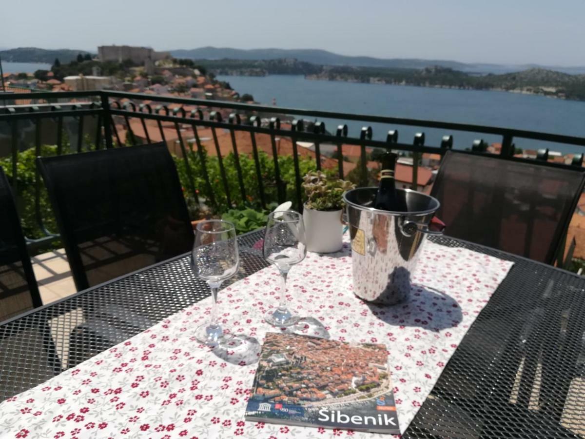 Apartman Betty Sibenik Bagian luar foto